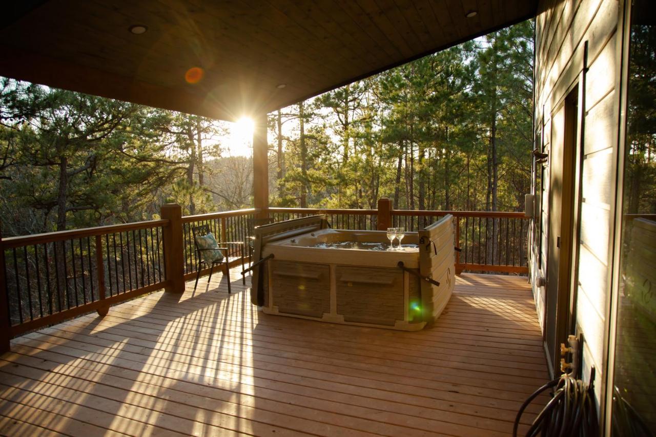 New Luxury Cabin, Hot Tub, Forest Views,Hotel Style Amenities Broken Bow Luaran gambar
