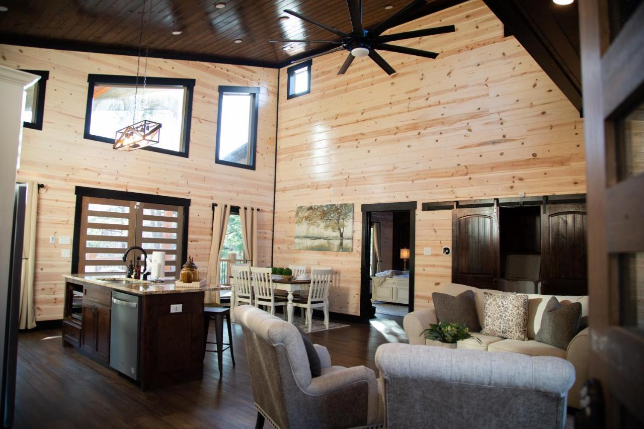 New Luxury Cabin, Hot Tub, Forest Views,Hotel Style Amenities Broken Bow Luaran gambar