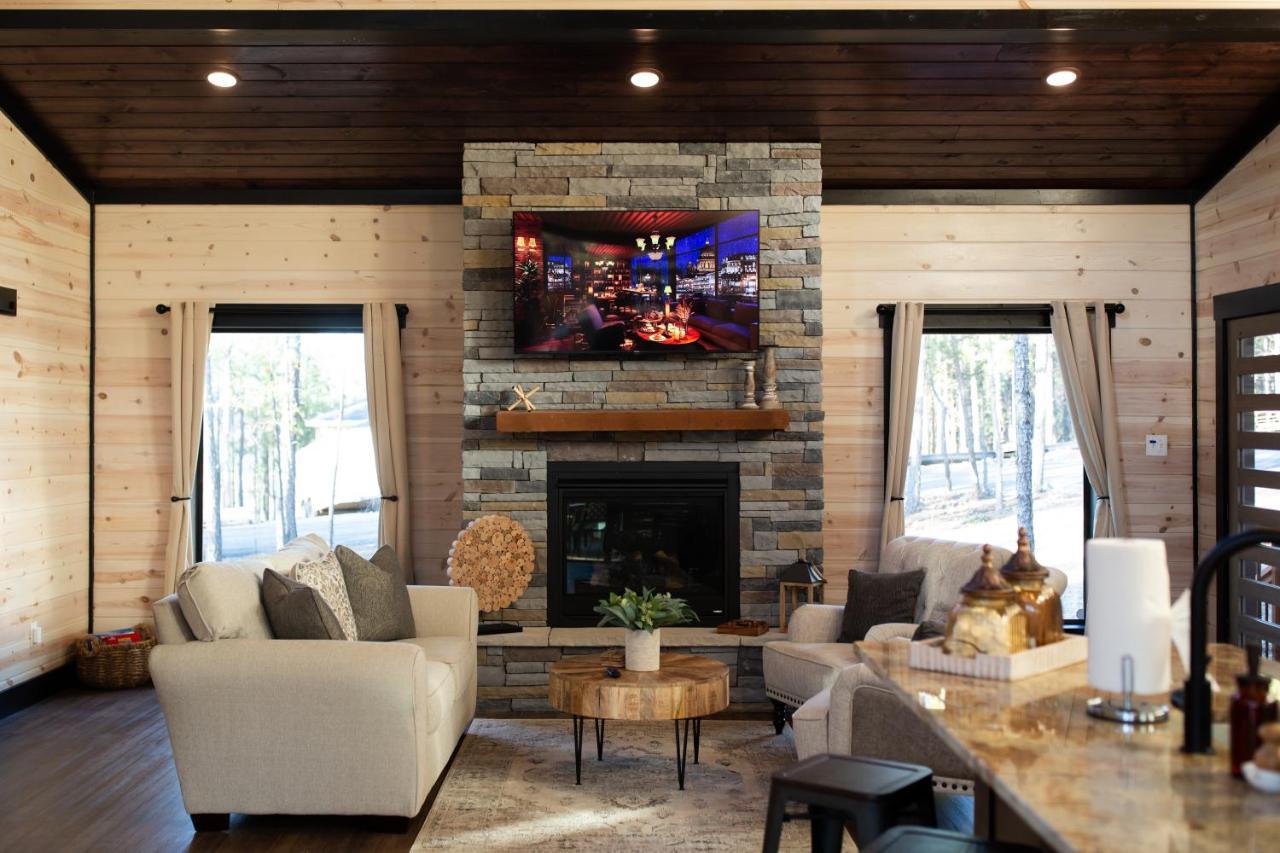 New Luxury Cabin, Hot Tub, Forest Views,Hotel Style Amenities Broken Bow Luaran gambar