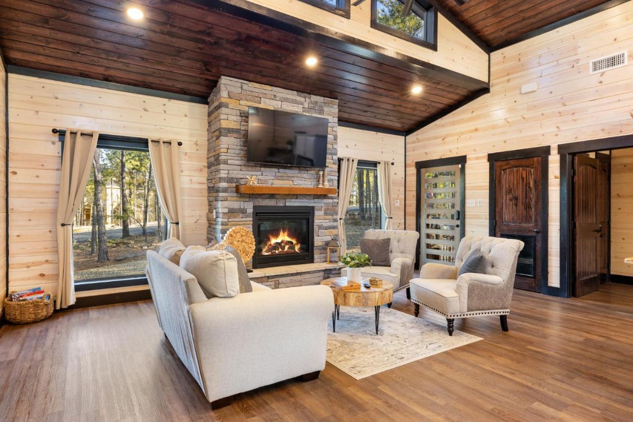 New Luxury Cabin, Hot Tub, Forest Views,Hotel Style Amenities Broken Bow Luaran gambar